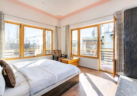 Nangseem Guest House