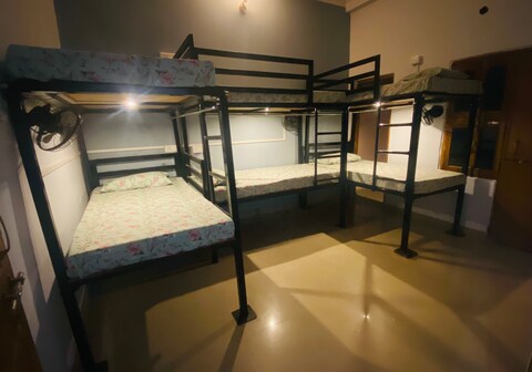 Rudra Backpackers Hostel