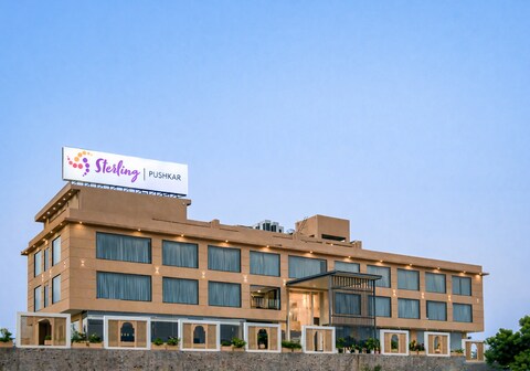Sterling Pushkar