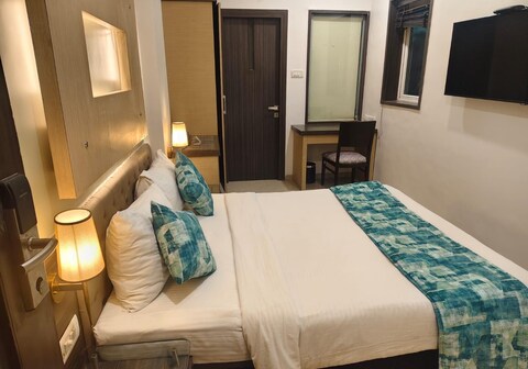 Hotel Mumbai House Thane