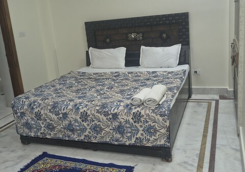 Hotel SBS palace