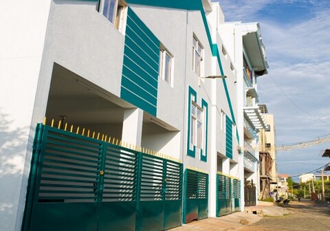 RPS Service Apartment