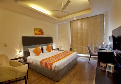 Premier Clarks @CyberCity