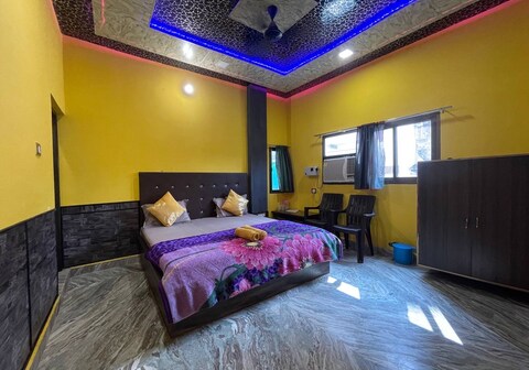 Amber Palace | Rooms & Dorms