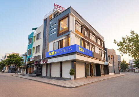 FabHotel Skyview, Ayodhya Nagar