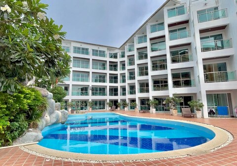 Dragon Beach Resort Jomtien Pattaya