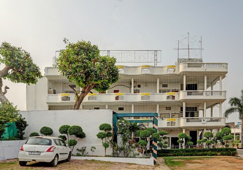 Hotel O Ram Ji Vatika