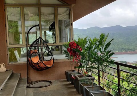 Luxurious 4 BR Villa for Families