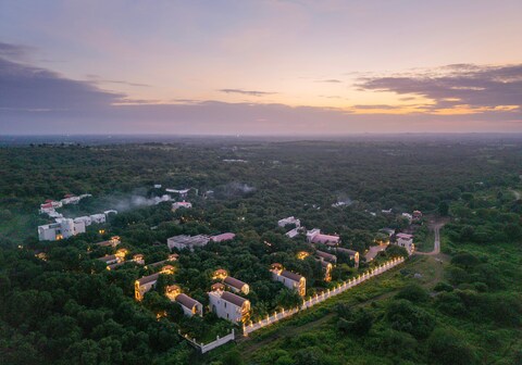 LE CASA LION RESORT- A PREMIUM RESORT IN SASANGIR