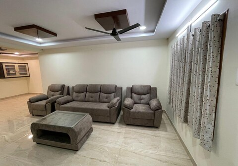 Vizag 9 Bhks Srinivas Nilayam