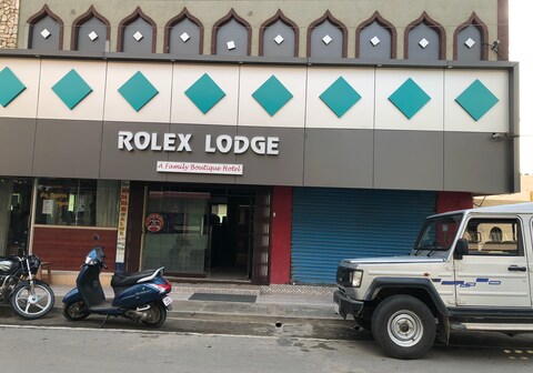 ROLEX LODGE