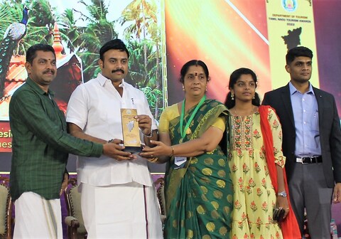 Indian Residency | Rooms & Guided Treks