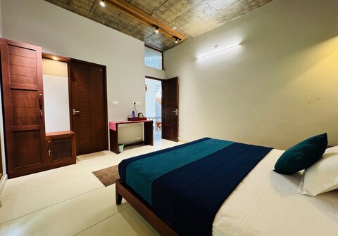 hill brown resort