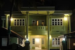 Dormer Stays, Calicut Beach, Calicut (Kozhikode) Dormer Stays, Calicut Beach, Calicut (Kozhikode)