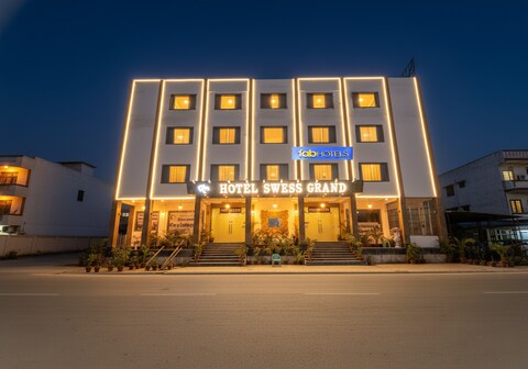 FabHotel Swess Grand