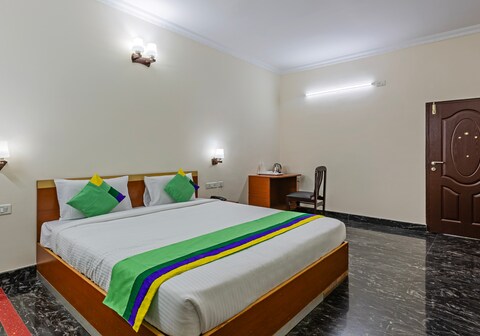 Treebo Akshaya Residency
