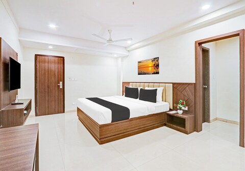 Townhouse Meghalaya Hotel - Gajuwaka