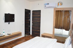 Hotel Embassy Pathankot, Pathankot Hotel Embassy Pathankot, Pathankot