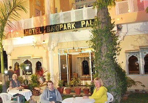 Hotel Banipark Palace
