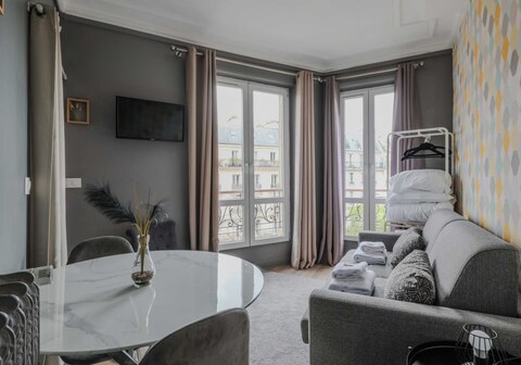 Chic 2P Studio by Canal Saint-Martin Stylish & Central