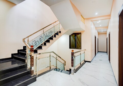 SPOT ON Hotel Krishna Raj