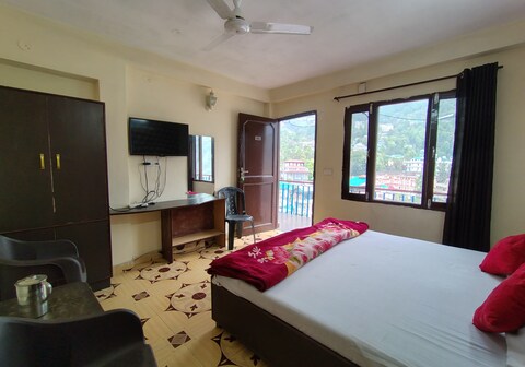 Sandhyana Inn near Bhagsu Waterfall