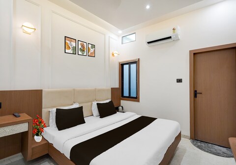 Collection O Ujjain Central Railway Junction Formerly Hotel Jai Jagdish