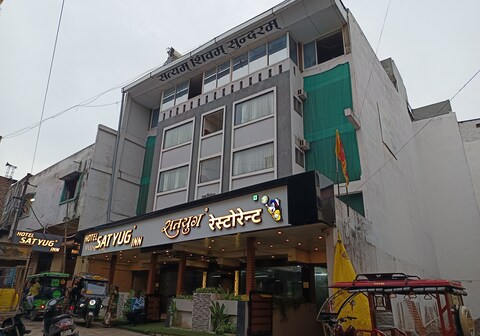 HOTEL SATYUG INN