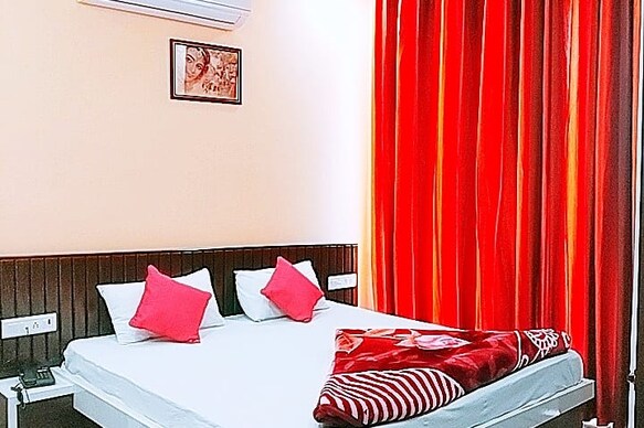 Ghoomar hotel and restaurant