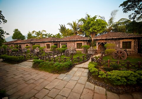 Benzy Palace Resort
