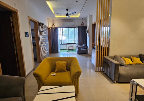 Andaz Luxe 3BHK Apartment By Hyphn