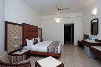 OYO 8078 The Central Palm, Dehradun OYO 8078 The Central Palm, Dehradun