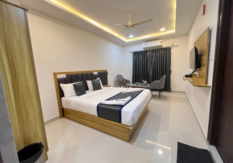 Hotel Vamshi Elite