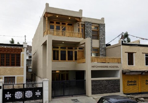 Hitchhikers Hostel