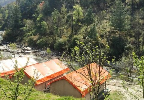 Hotel O Home Tirthan Heaven