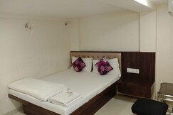 Hotel Silver Oak Inn Andheri, Mumbai Hotel Silver Oak Inn Andheri, Mumbai