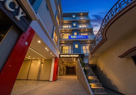 FabHotel Dev Ganga Retreat