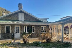 Mulberryvilla, Shimla :: Boutique Villa with private garden , Shimla Mulberryvilla, Shimla :: Boutique Villa with private garden , Shimla