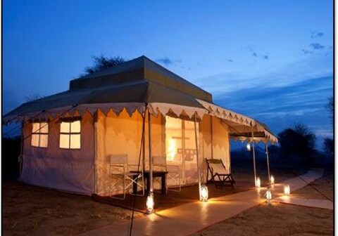 Divya Kumbh Luxury Retreat 700m from Sangam by BluSalzz