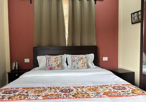 THE BLUE BURROWS HOMESTAY