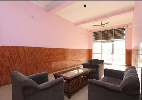 Regal,sidcul sitarganj