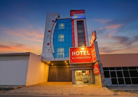 FabHotel MJ International
