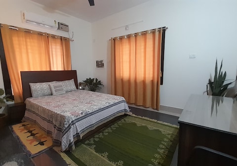 Sublime Homestay Forest View Near XIMB