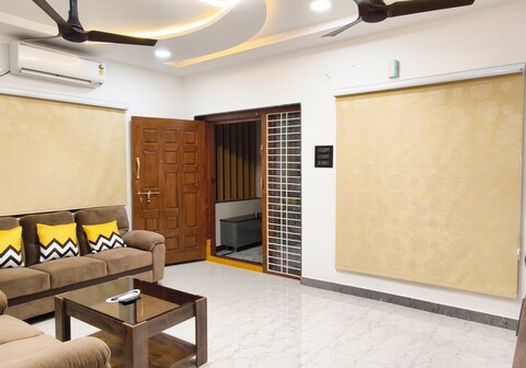 Olive Luxury 2bhk Service Apartment Gachibowli