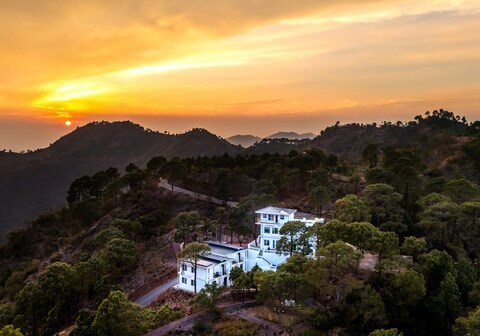 Stars and Windsongs- Essence of Himachal