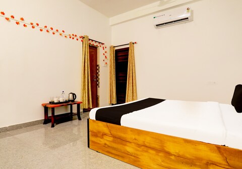 OYO 827434 Ayendri Premium Guest House