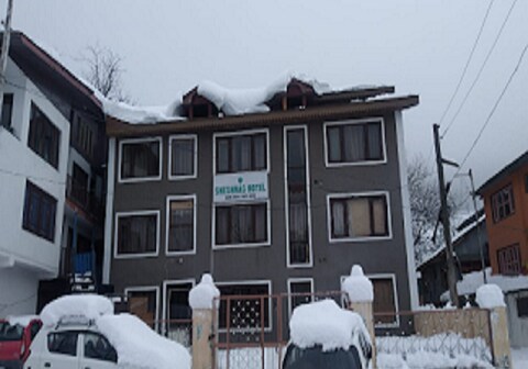 HOTEL SHESHNAG