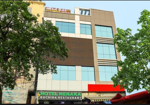 Hotel Menaka
