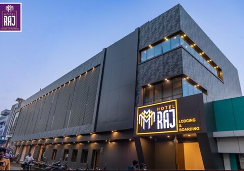 Hotel Raj