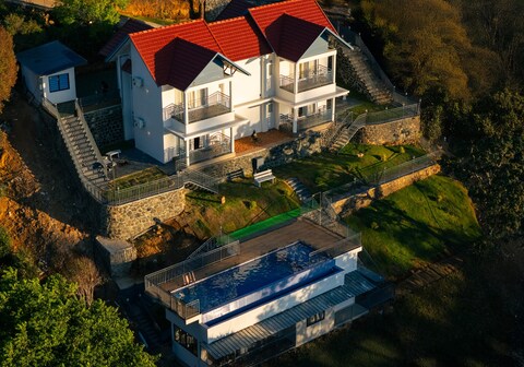 Meeval Resort Vagamon